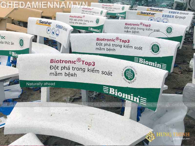 Nên hay không nên mua bàn ghế đá?