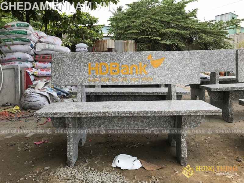 Ghế đá hoa cương hiện đại
