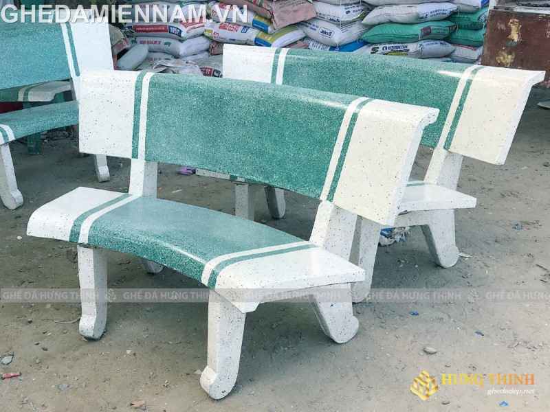 ghế đá làm bằng granite cho sản phẩm đẹp và chất lượng