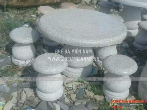 ban ghe da tu nhien xam gia bao nhieu