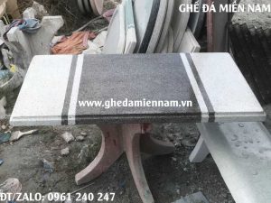 Ban ghe da chu nhat xoc trang xam 2
