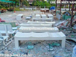 ghế đá đúc nguyên khối không tựa