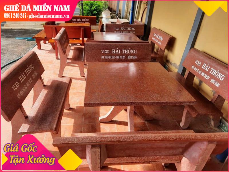 Bộ bàn vuông màu đỏ 4 ghế
